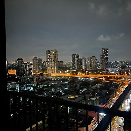 Apartment Next To Phrakanong Bts Wyne Sukhumvit バンコク都 エクステリア 写真