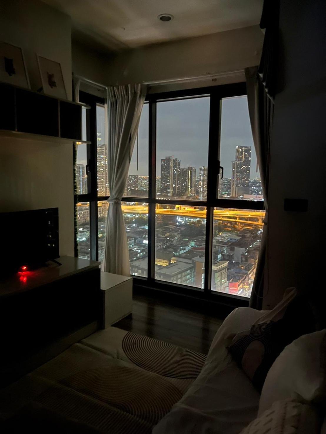 Apartment Next To Phrakanong Bts Wyne Sukhumvit バンコク都 エクステリア 写真