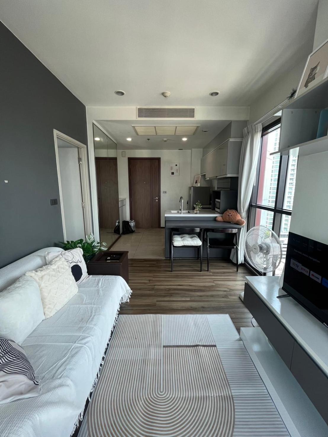 Apartment Next To Phrakanong Bts Wyne Sukhumvit バンコク都 エクステリア 写真